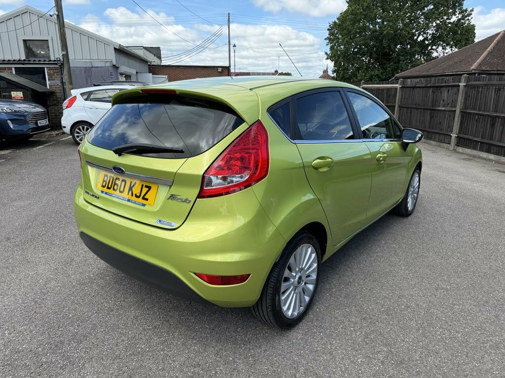 Ford Fiesta 1L Titanium Green #3