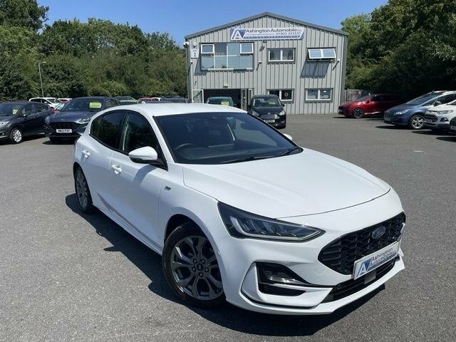 Ford Focus 1L St-line Edition White