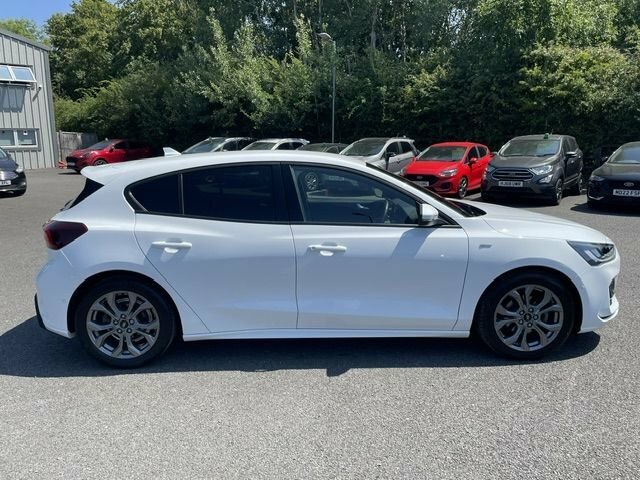 Ford Focus 1L St-line Edition YM23VGP White #4