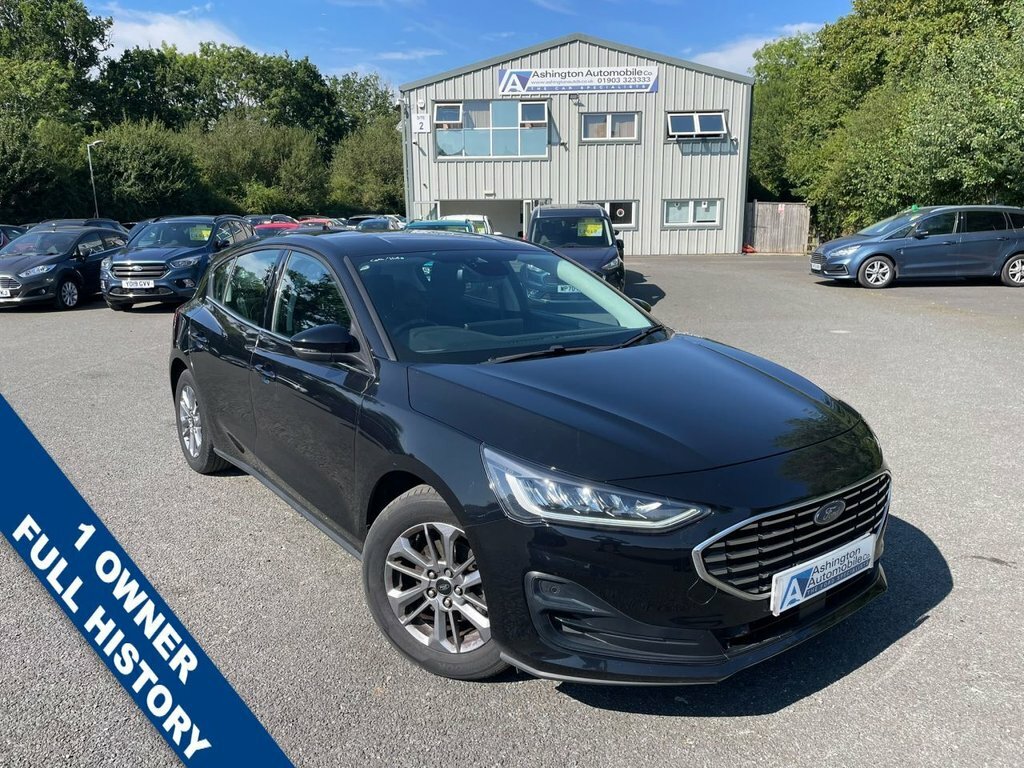 Ford Focus 1L Titanium Black