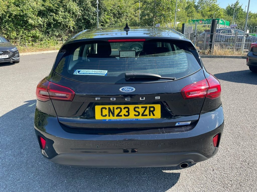 Ford Focus 1L Titanium CN23SZR Black #4