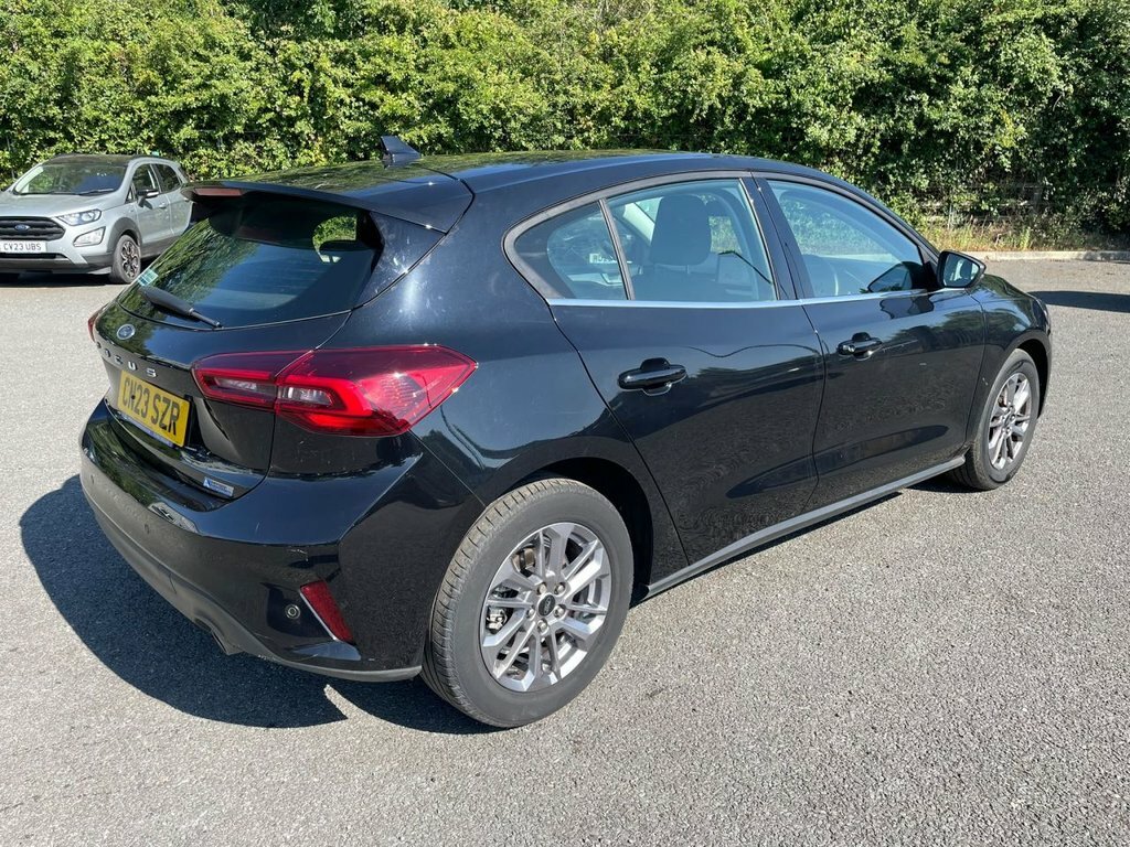 Ford Focus 1L Titanium CN23SZR Black #3