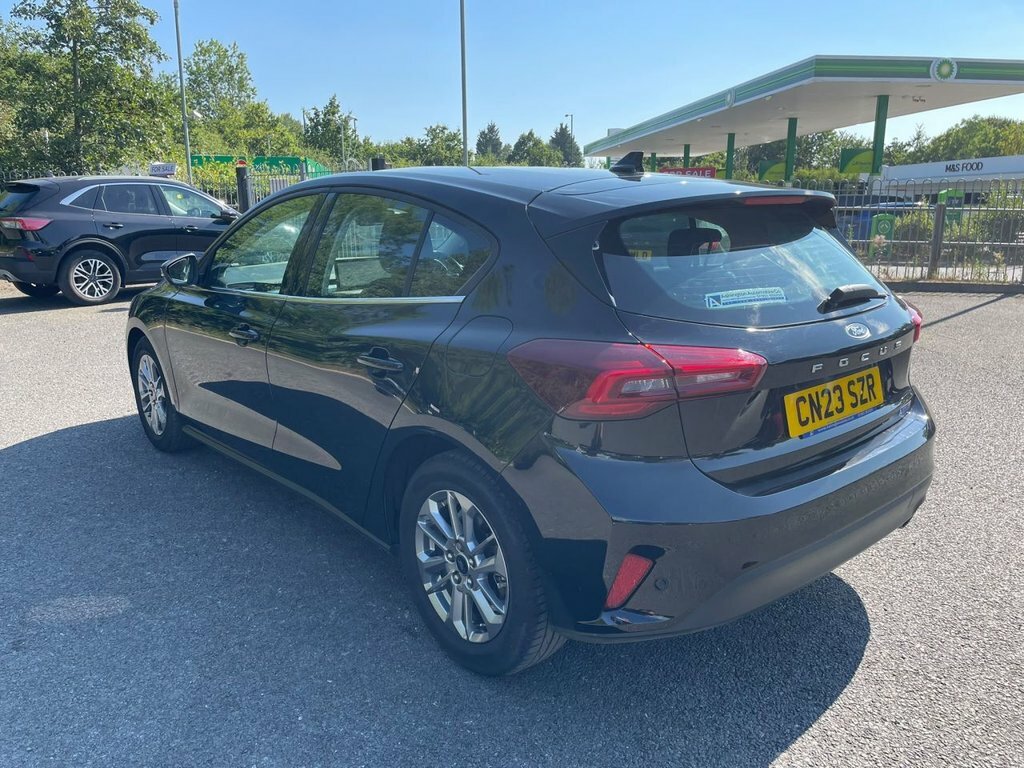 Ford Focus 1L Titanium CN23SZR Black #5