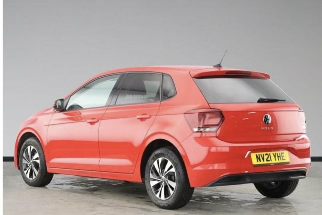 Volkswagen Polo 1L Match Red #3