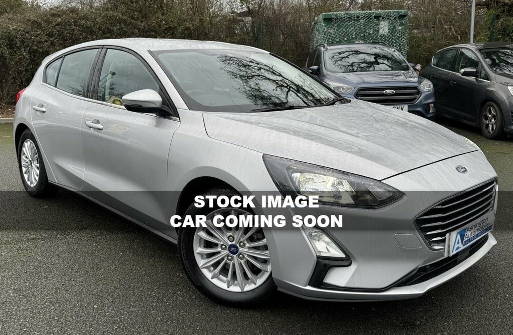 Ford Focus 1L Titanium Edition Silver