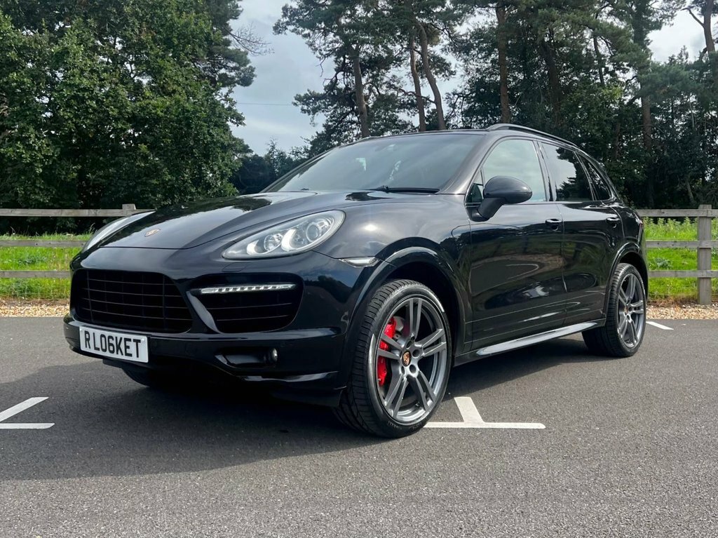 Porsche Cayenne 4.8 V8 Turbo 500 Bhp Tiptronic S Px Swap RL06KET Black #2