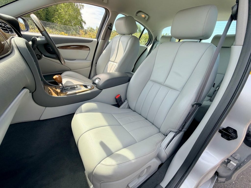 Jaguar S-Type 4.0 V8 Silver #16