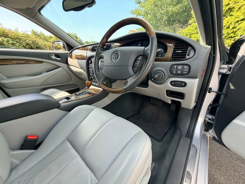 Jaguar S-Type 4.0 V8 Silver #18