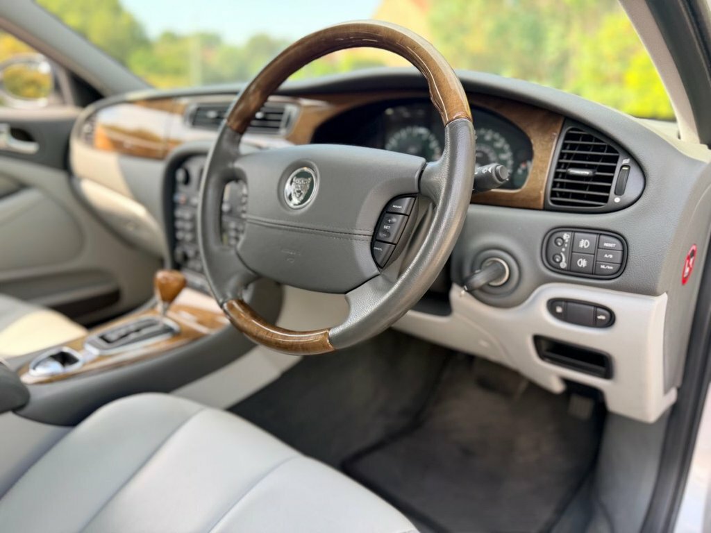 Jaguar S-Type 4.0 V8 Silver #19