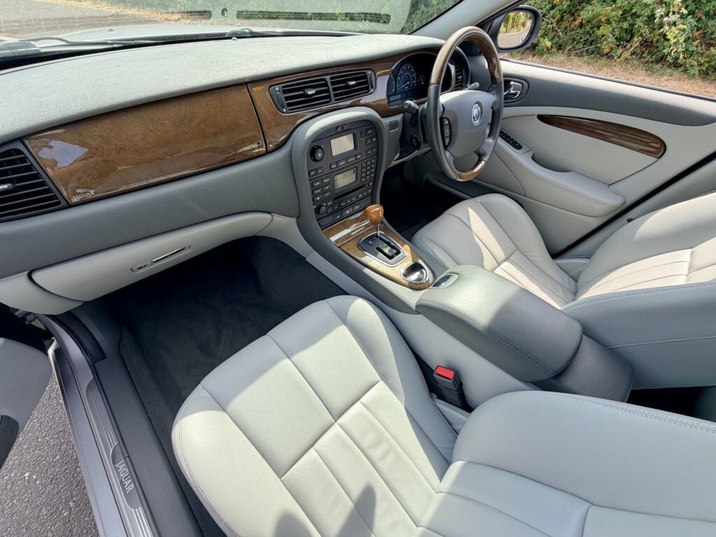 Jaguar S-Type 4.0 V8 Silver #14