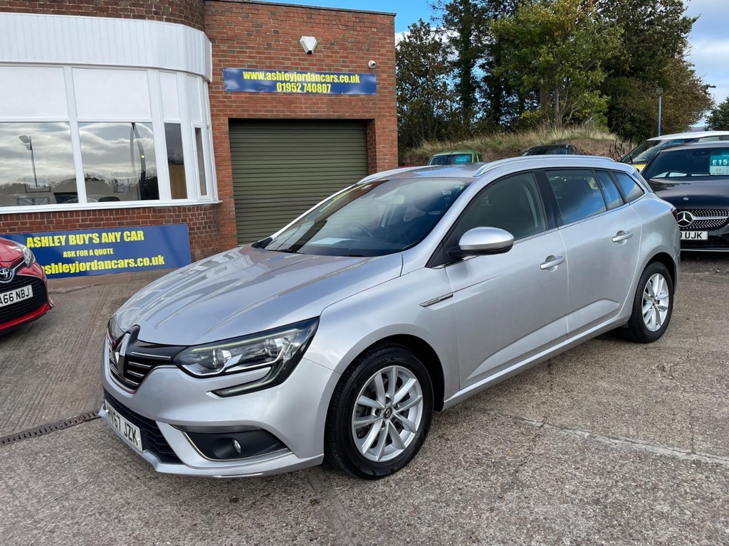 Renault Megane 1.6 Dci Dynamique Nav Silver