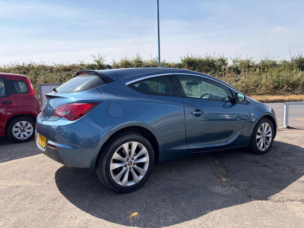 Vauxhall Astra GTC 2.0 Cdti 16V Sri Blue #3