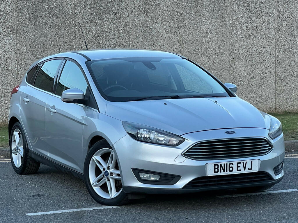 Ford Focus 1.5 Tdci Zetec Euro 6 Ss Silver
