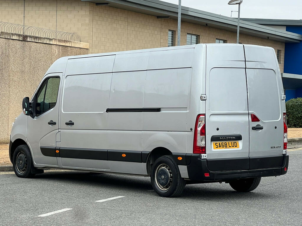 Renault Master 2.3 Dci 35 Business Fwd Lwb Medium Roof Euro 6 Grey #6
