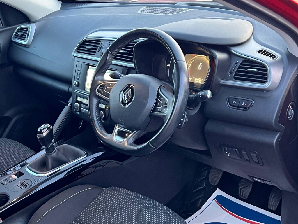 Renault Kadjar 1.5 Dci Dynamique Nav Euro 6 Ss SB65ZPV Red #3