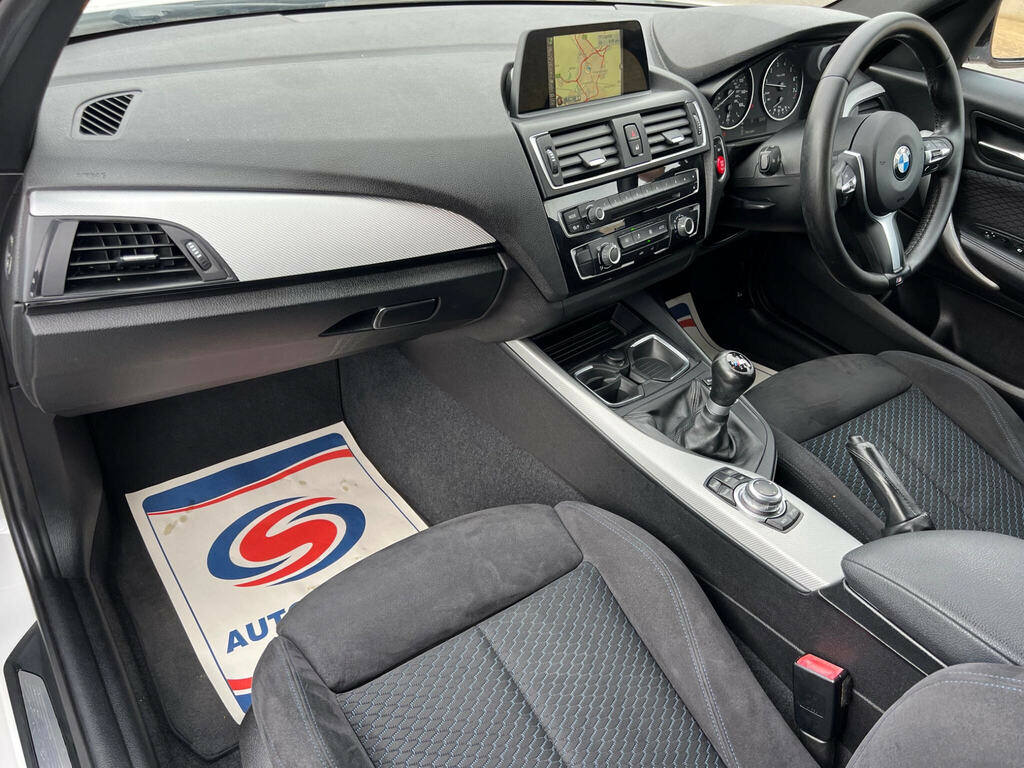 BMW 1 Series 118I Se Hatchback White #14