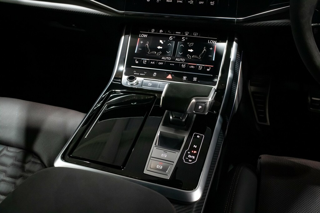 Audi RSQ8 Audi Rs Q8 Estate Tfsi 640 Quattro Perform Carbon Grey #32