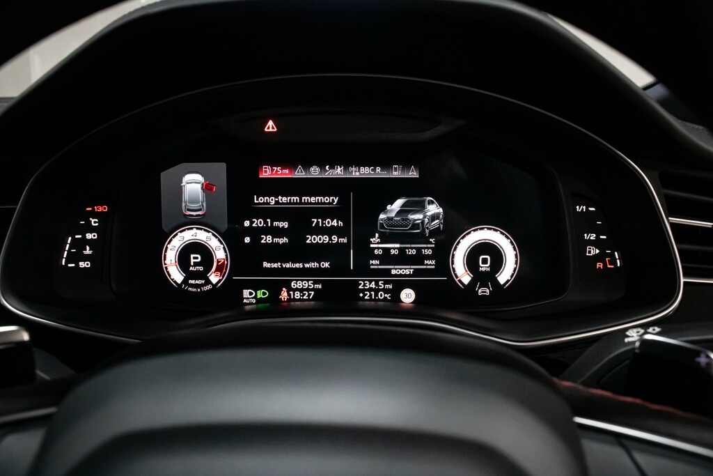 Audi RSQ8 Audi Rs Q8 Estate Tfsi 640 Quattro Perform Carbon Grey #48
