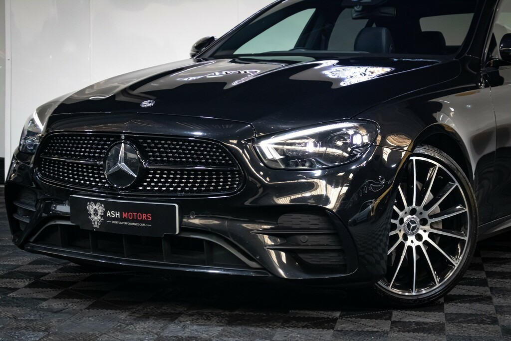 Mercedes-Benz E Class 2.0 E220d Amg Line Night Edition Black #2