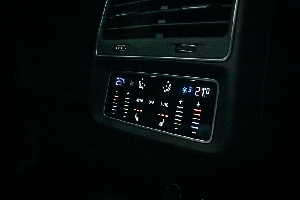 Audi RSQ8 4L Null Grey #29