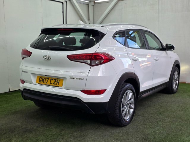 Hyundai Tucson 2017 1.7 Crdi Blue Drive Se Nav Dct Euro 6 Ss 5 White #5