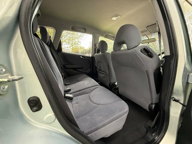 Honda Jazz 1.4 I-dsi Se Hatchback 137 G Km Silver #20
