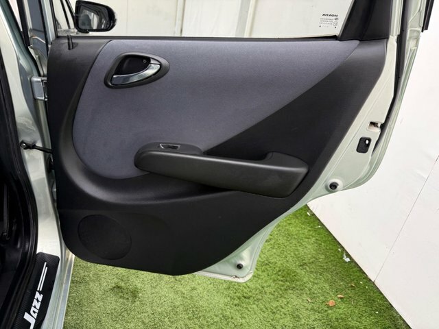 Honda Jazz 1.4 I-dsi Se Hatchback 137 G Km Silver #22