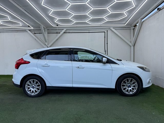 Ford Focus 2011 1.6 Titanium Euro 5 CF11AOA White #2