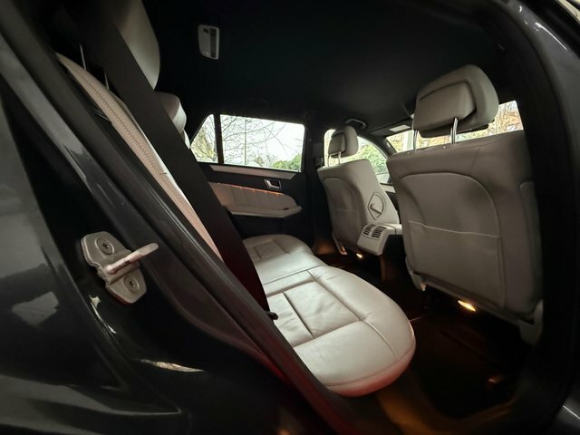 Mercedes-Benz E Class E220 Sport Cdi Blueefficiency Black #17