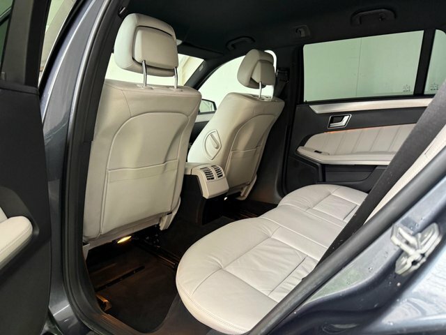 Mercedes-Benz E Class E220 Sport Cdi Blueefficiency Black #22