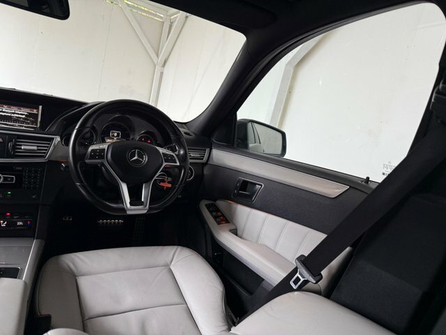 Mercedes-Benz E Class E220 Sport Cdi Blueefficiency Black #37