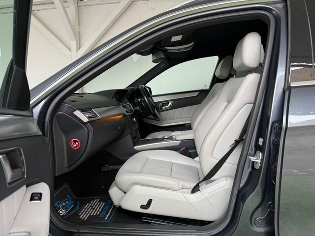 Mercedes-Benz E Class E220 Sport Cdi Blueefficiency Black #23