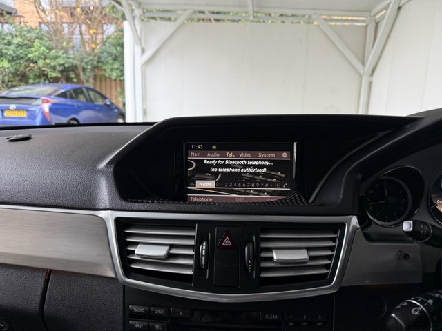 Mercedes-Benz E Class E220 Sport Cdi Blueefficiency Black #27