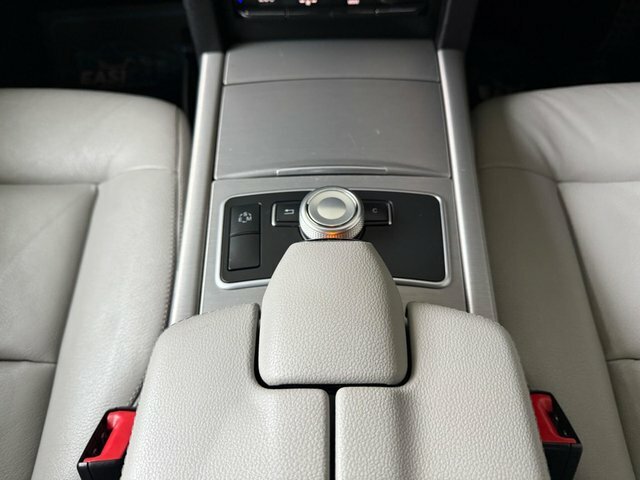 Mercedes-Benz E Class E220 Sport Cdi Blueefficiency Black #29