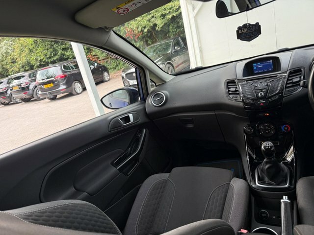 Ford Fiesta Hatchback 1.0T Ecoboost Titanium Powershift Euro 6 Blue #34
