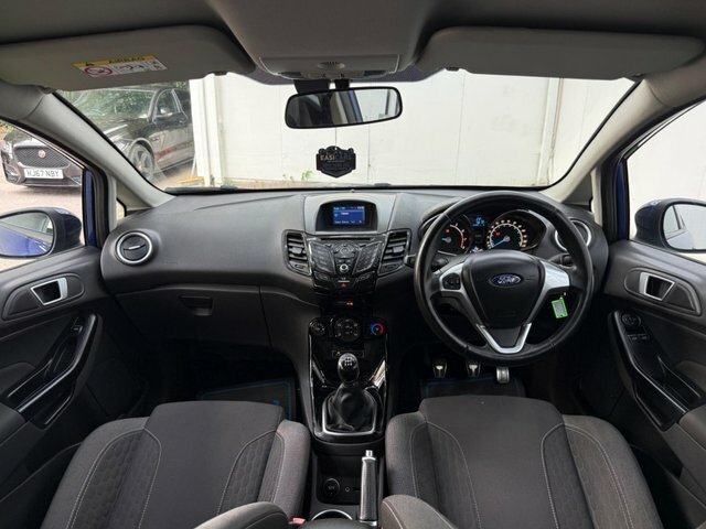 Ford Fiesta Hatchback 1.0T Ecoboost Titanium Powershift Euro 6 Blue #25