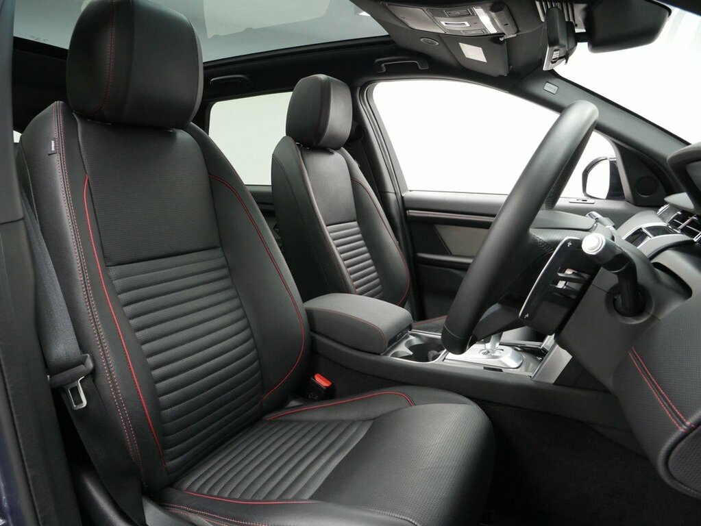 Land Rover Discovery Sport For Sale In Little Gaddesden RX22YSH Blue #4