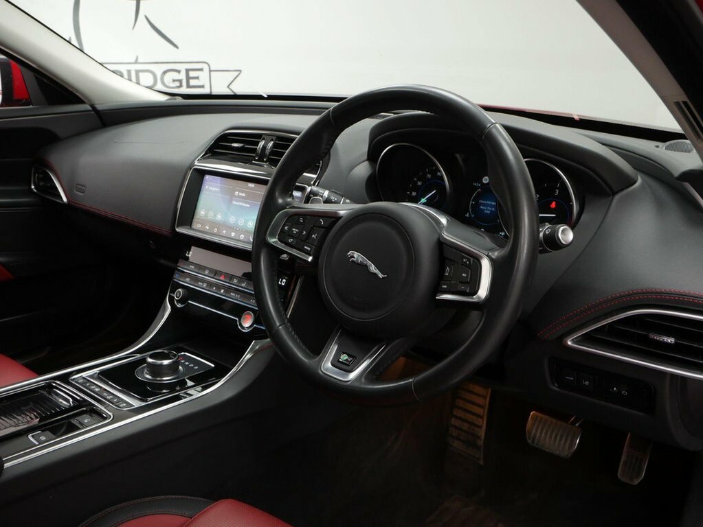 Jaguar XE 2.0 P250i Se Saloon Euro 6 Ss Black #12