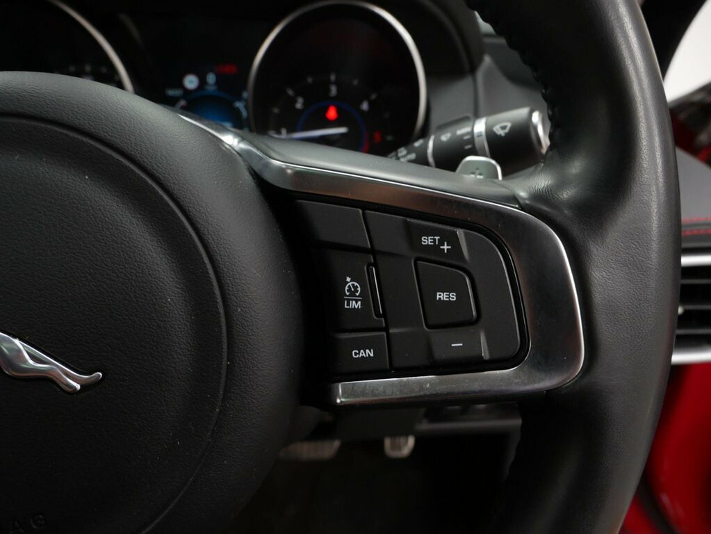 Jaguar XE 2.0 P250i Se Saloon Euro 6 Ss Black #20