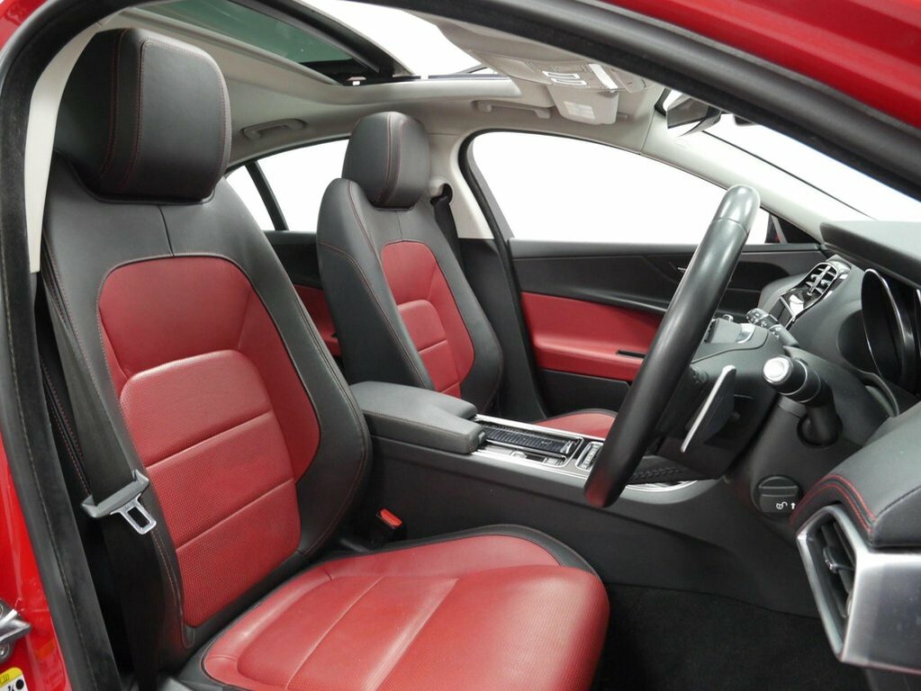 Jaguar XE For Sale In Little Gaddesden Red #4