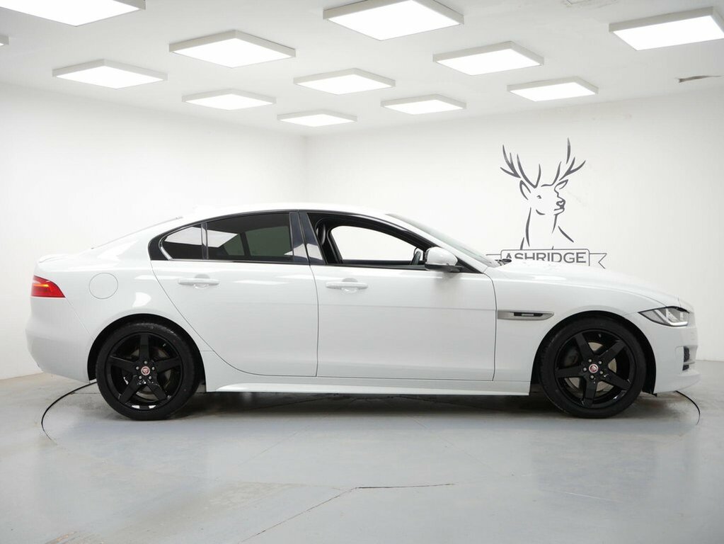 Jaguar XE For Sale In Little Gaddesden White #6