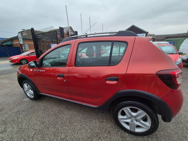 Dacia Sandero Stepway 0.9 Tce Ambiance Euro 6 S S Red #6