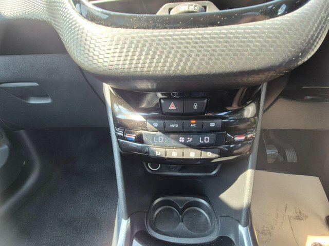 Peugeot 2008 Active Blue #14