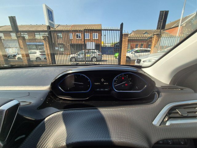 Peugeot 2008 Active Blue #15