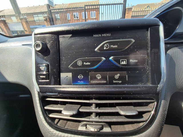 Peugeot 2008 Active Blue #13
