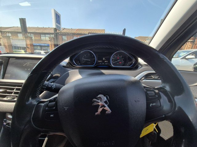 Peugeot 2008 Active Blue #16