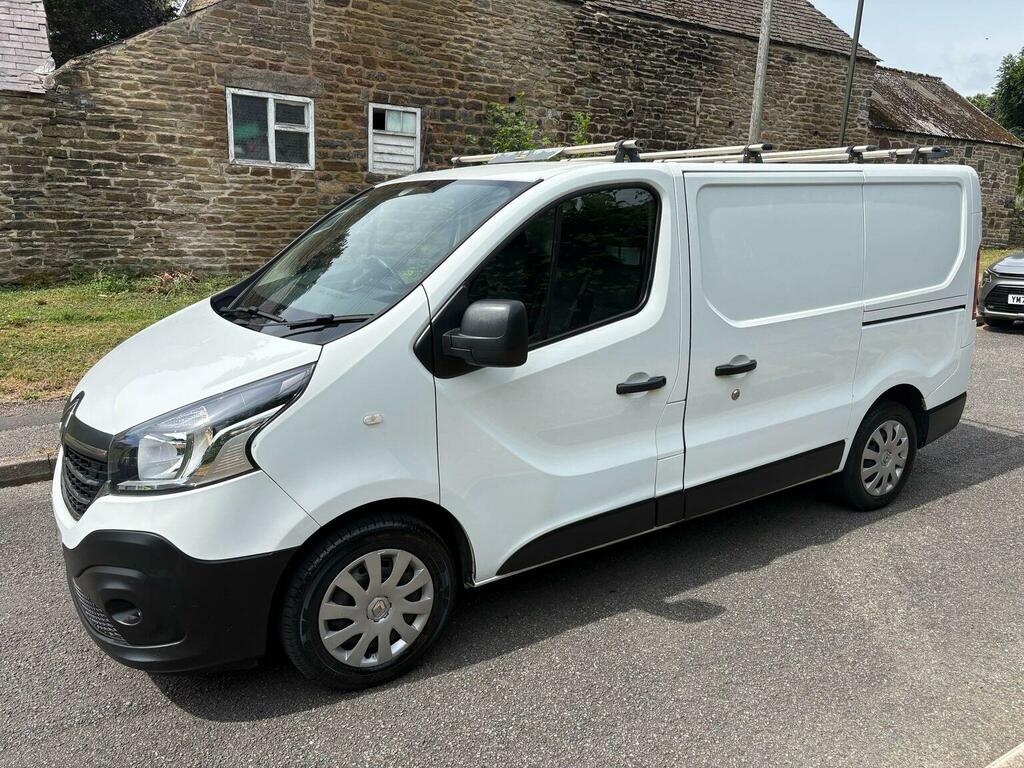 Renault Trafic 2.0 Dci Energy 28 Business Swb Standard Roof Euro White