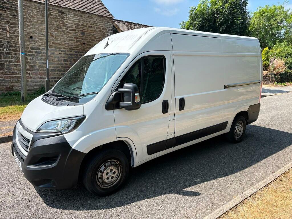 Peugeot Boxer 2.2 Bluehdi 335 Professional L2 H2 Euro 6 Ss White