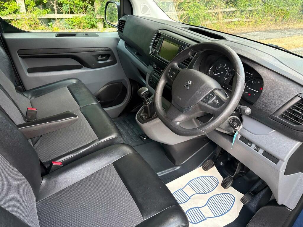 Peugeot Expert Combi Grey #7