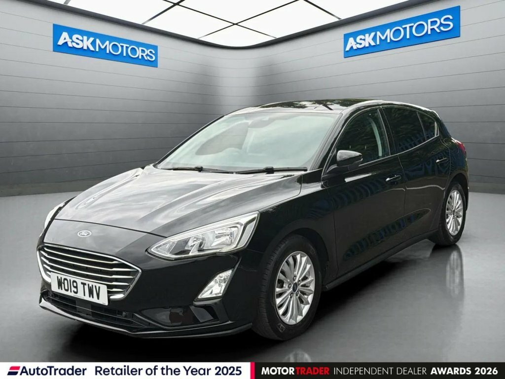 Ford Focus 1L Titanium Black
